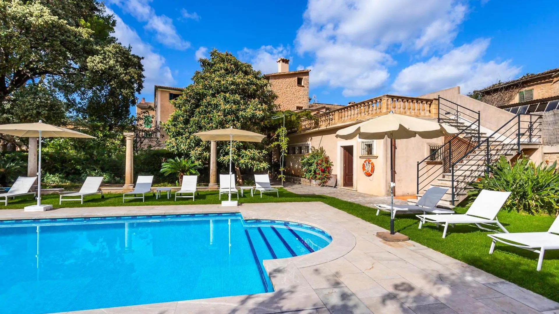 En Pati De Soller Villa