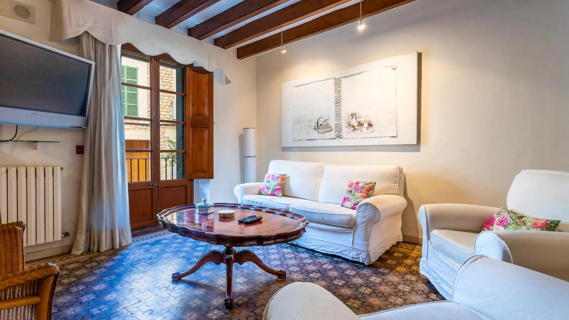 En Pati De Soller Villa
